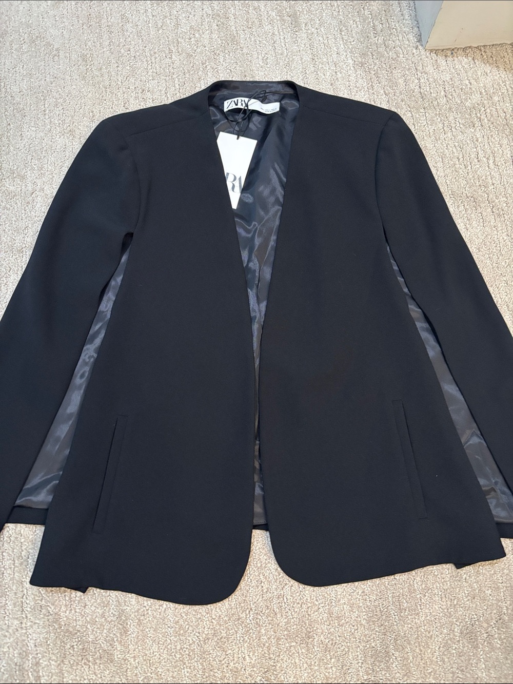 🏷 Zara cape - Picture 2 of 9